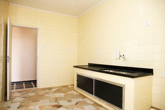 Cozinha de apartamento à venda com 3 quartos, 93m² em Azenha, Porto Alegre