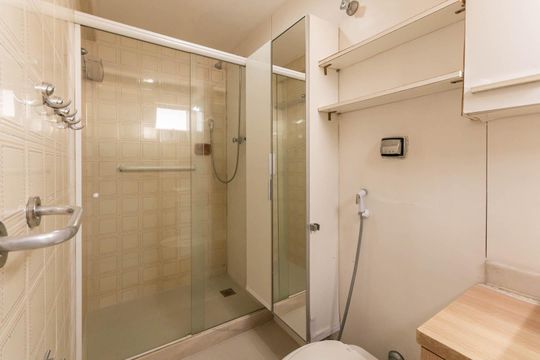 Banheiro da Suíte de apartamento à venda com 2 quartos, 98m² em Tijuca, Rio de Janeiro