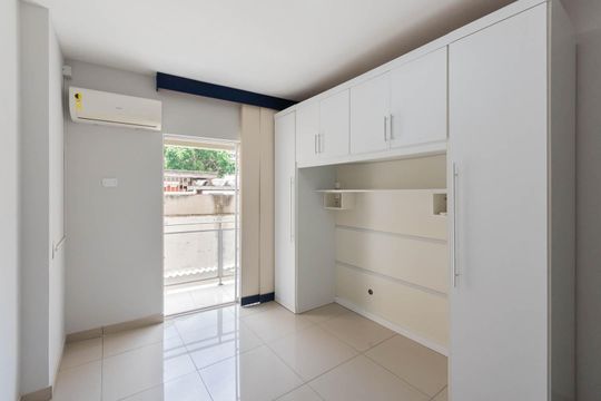 Suíte de apartamento à venda com 2 quartos, 98m² em Tijuca, Rio de Janeiro