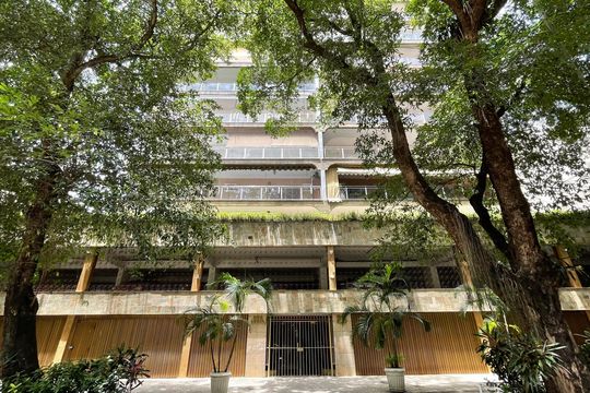 Fachada de apartamento à venda com 2 quartos, 98m² em Tijuca, Rio de Janeiro