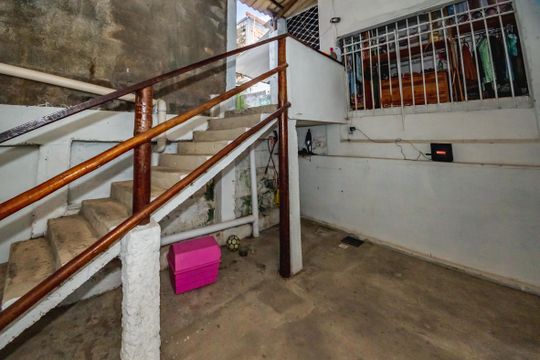 Casa à venda com 6 quartos, 370m² em Cenaculo, Belo Horizonte