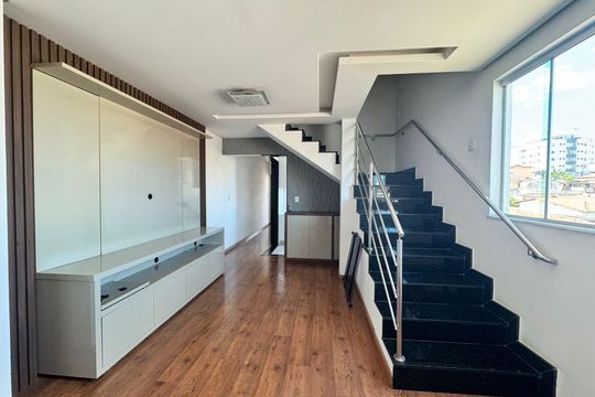 Apartamento à venda com 3 quartos, 180m² em Inconfidentes, Contagem