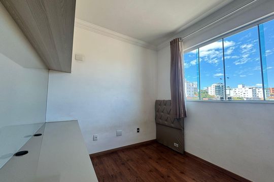 Apartamento à venda com 3 quartos, 180m² em Inconfidentes, Contagem