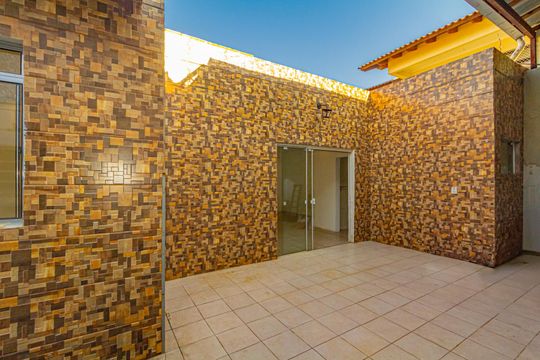 Fachada de casa para alugar com 2 quartos, 90m² em Harmonia, Canoas