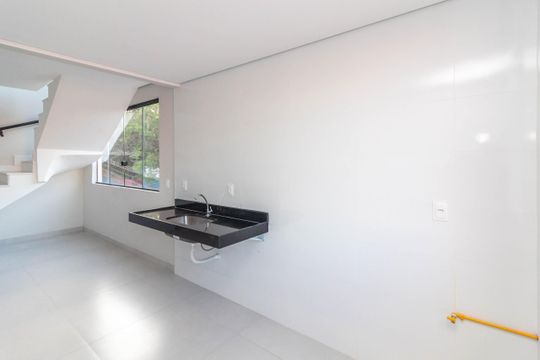 Apartamento à venda com 2 quartos, 143m² em Ipiranga, Belo Horizonte