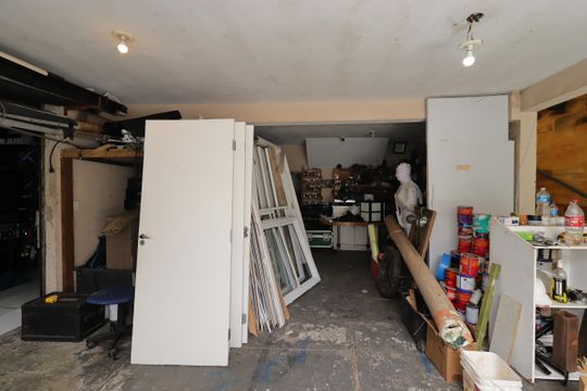 Garagem de casa à venda com 2 quartos, 270m² em Jardim Itapoan, Santo André