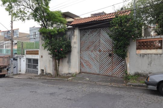 Fachada de casa à venda com 2 quartos, 270m² em Jardim Itapoan, Santo André