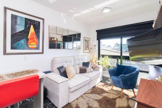 Sala de apartamento à venda com 1 quarto, 44m² em Azenha, Porto Alegre