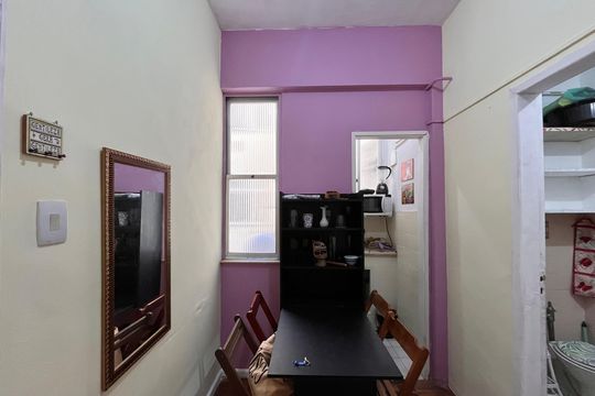 Sala de apartamento para alugar com 1 quarto, 26m² em Copacabana, Rio de Janeiro
