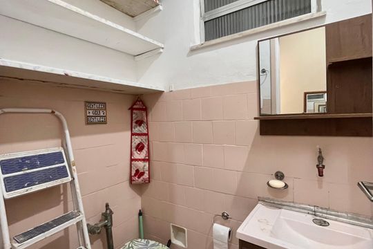 Banheiro  de apartamento para alugar com 1 quarto, 26m² em Copacabana, Rio de Janeiro