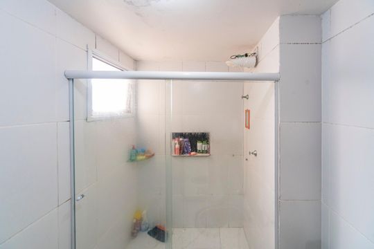 Banheiro Social de apartamento para alugar com 2 quartos, 72m² em Jardim Santa Cristina, Santo André