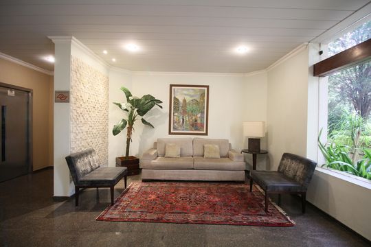 Apartamento à venda com 3 quartos, 211m² em Vila Suzana, São Paulo