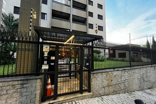 Fachada de apartamento à venda com 3 quartos, 96m² em Santana, São Paulo