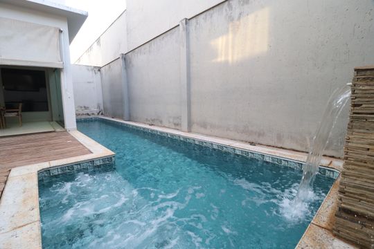 Área comum de casa de condomínio para alugar com 4 quartos, 352m² em Jardim das Palmeiras, Uberlândia