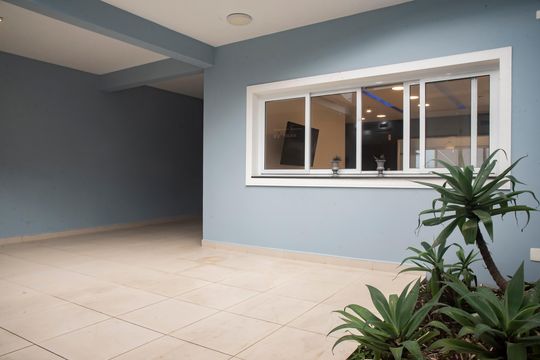 Garagem de casa para alugar com 3 quartos, 237m² em Mirandópolis, São Paulo
