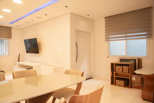 Sala de casa para alugar com 3 quartos, 237m² em Mirandópolis, São Paulo
