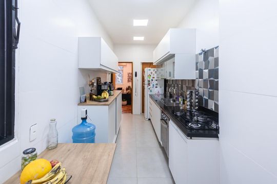 Cozinha de apartamento à venda com 3 quartos, 100m² em Tijuca, Rio de Janeiro