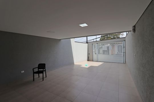 Garagem de casa à venda com 3 quartos, 131m² em Parque Oratório, Santo André