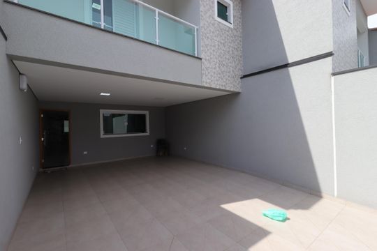 Garagem de casa à venda com 3 quartos, 131m² em Parque Oratório, Santo André