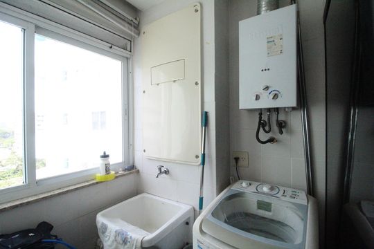 Área de serviço de apartamento à venda com 2 quartos, 80m² em Barra da Tijuca, Rio de Janeiro