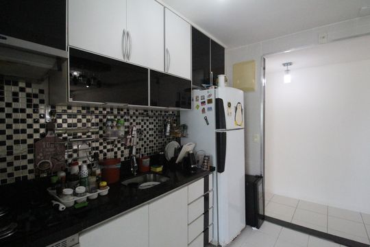 Cozinha de apartamento à venda com 2 quartos, 80m² em Barra da Tijuca, Rio de Janeiro