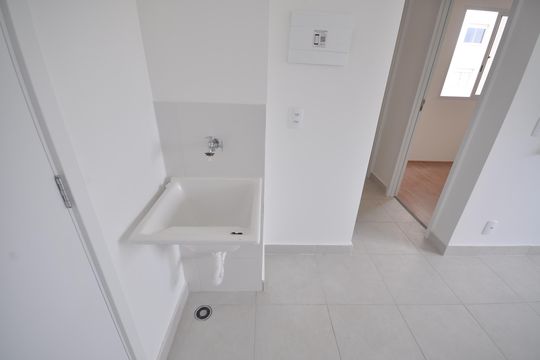 Área de serviço de apartamento para alugar com 2 quartos, 32m² em Parque Novo Mundo, São Paulo