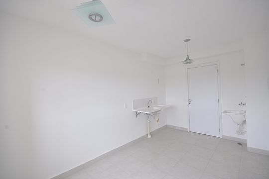 Sala de apartamento para alugar com 2 quartos, 32m² em Parque Novo Mundo, São Paulo