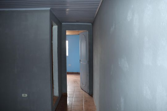 Corredor de casa para alugar com 1 quarto, 60m² em Jardim Vista Alegre, Embu das Artes