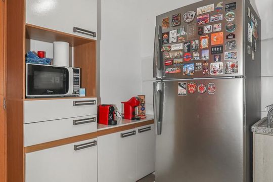 Cozinha de apartamento à venda com 2 quartos, 50m² em Morro Santana, Porto Alegre