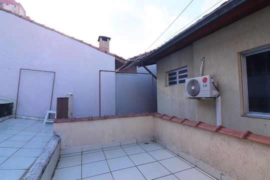 Quintal de casa à venda com 3 quartos, 162m² em Jardim Copacabana, São Bernardo do Campo