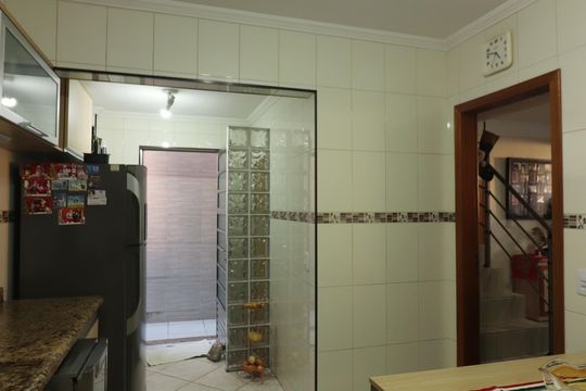 Cozinha  de casa à venda com 3 quartos, 162m² em Jardim Copacabana, São Bernardo do Campo