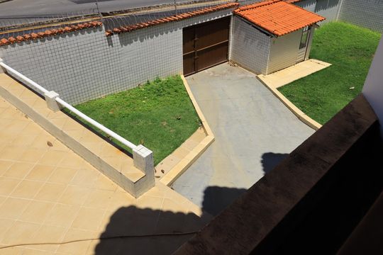 Vista da Sala 1 de casa para alugar com 8 quartos, 782m² em Caminho das Árvores, Salvador