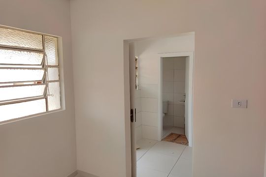 Casa para alugar com 1 quarto, 37m² em Vila Polopoli, São Paulo