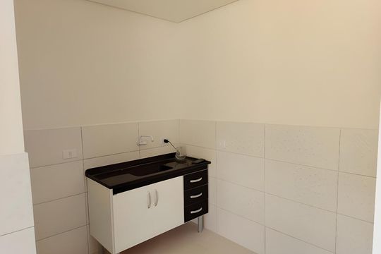 Casa para alugar com 1 quarto, 37m² em Vila Polopoli, São Paulo