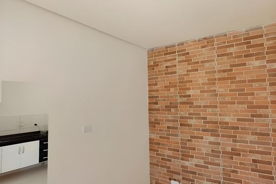 Casa para alugar com 1 quarto, 37m² em Vila Polopoli, São Paulo