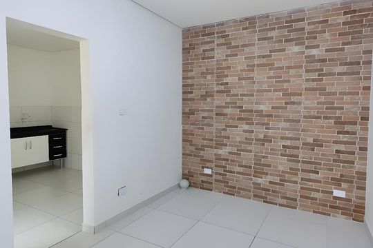 Casa para alugar com 1 quarto, 37m² em Vila Polopoli, São Paulo