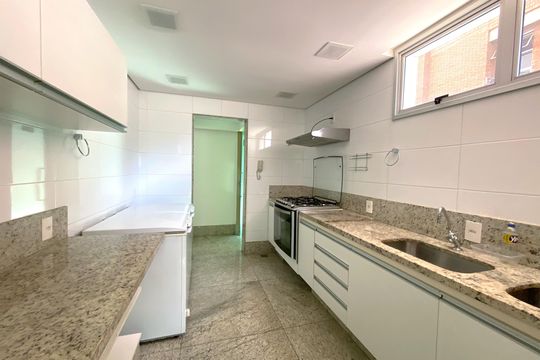 Área comum - Cozinha de apartamento à venda com 4 quartos, 130m² em Funcionários, Belo Horizonte