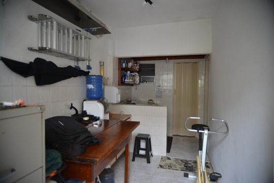 Área de Serviço de casa à venda com 2 quartos, 99m² em Vila Guaraciaba, Santo André