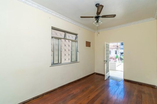 Casa à venda com 3 quartos, 200m² em Penha, Rio de Janeiro