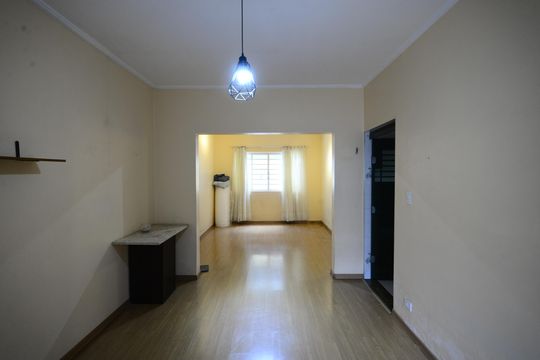 Casa à venda com 4 quartos, 180m² em Cambuci, São Paulo