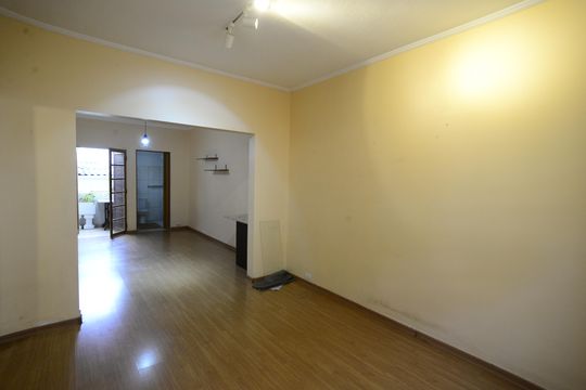 Casa à venda com 4 quartos, 180m² em Cambuci, São Paulo