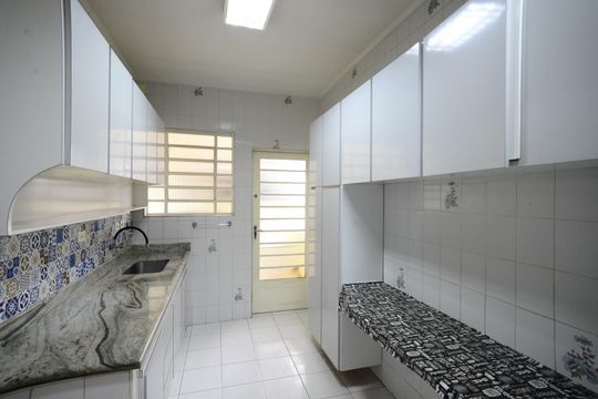 Casa à venda com 4 quartos, 180m² em Cambuci, São Paulo