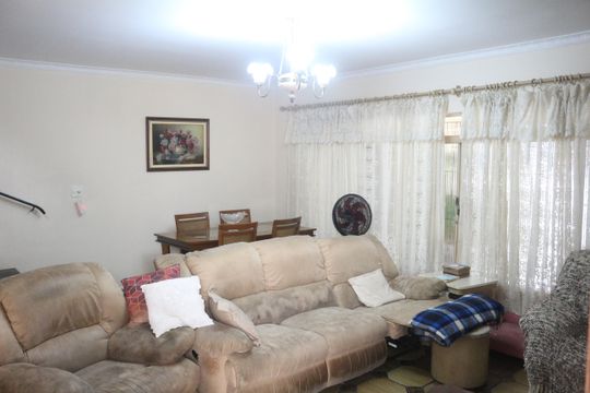 Sala de casa à venda com 4 quartos, 220m² em Cerâmica, São Caetano do Sul