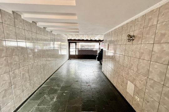 Garagem de casa à venda com 6 quartos, 222m² em Vila Nova Cachoeirinha, São Paulo