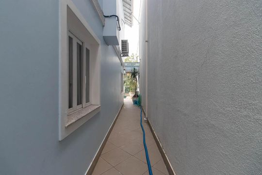 Quintal de casa à venda com 4 quartos, 450m² em Vila Albertina, São Paulo