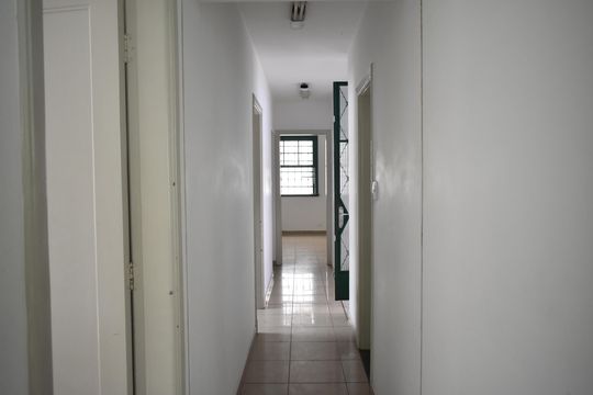 Corredor de casa à venda com 6 quartos, 280m² em Vila Clementino, São Paulo