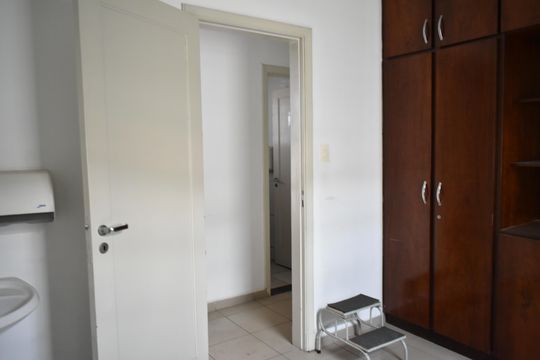 Quarto 3 de casa à venda com 6 quartos, 280m² em Vila Clementino, São Paulo