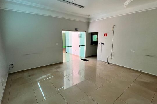 Sala de casa para alugar com 4 quartos, 215m² em Alto Umuarama, Uberlândia