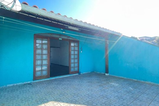 Casa à venda com 3 quartos, 145m² em Jardim Sao Roberto, Guarulhos