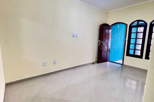 Casa à venda com 3 quartos, 145m² em Jardim Sao Roberto, Guarulhos